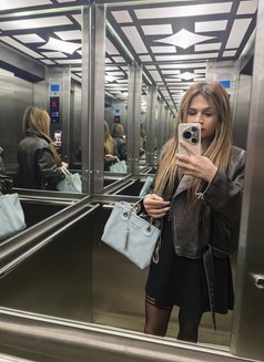 Sonya - Transsexual escort in İstanbul Photo 12 of 16