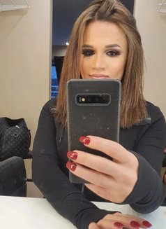 Sonya - Transsexual escort in İstanbul Photo 14 of 19