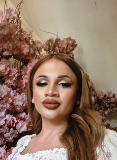 Sonya - Transsexual escort in İstanbul Photo 21 of 22