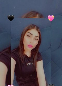 Soos - puta in Erbil Photo 2 of 3