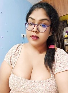 Sopana - Transsexual escort in Coimbatore Photo 6 of 10