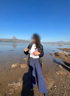 Sophia and Trisha - puta in Mumbai Photo 7 of 7