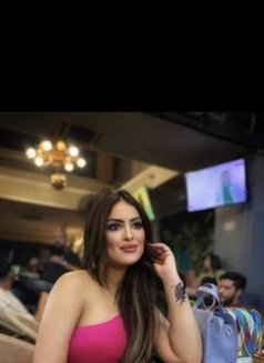 Sophia - escort in Dubai Photo 2 of 6