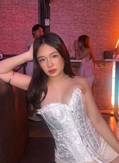 Sophia Angela - puta in Manila Photo 1 of 3