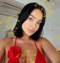 SOPHIA HOT BRUNETTE - puta in Abu Dhabi Photo 5 of 9