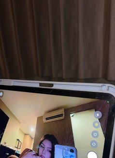 Marie - escort in Manila Photo 13 of 14