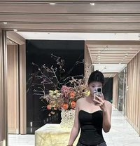 Sophia - puta in Guangzhou