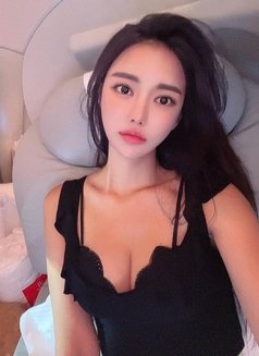 Sophia - escort in Guangzhou Photo 5 of 5