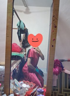 Sophia - Transsexual escort in Mumbai Photo 1 of 3