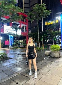 Sophia - escort in Hong Kong Photo 13 of 17