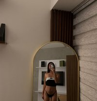 Sophia - Transsexual escort in Makati City