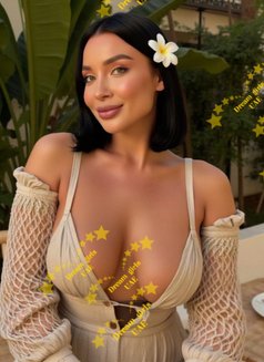 SOPHIA HOT BRUNETTE - puta in Abu Dhabi Photo 8 of 9
