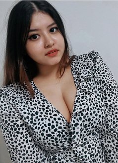 Sophia Independent Hot Figure - escort in Maldives Photo 1 of 2