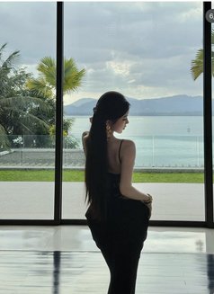 Sophia - escort in Bangkok Photo 4 of 12