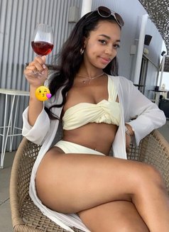 Sophia Kings - puta in Dubai Photo 20 of 22