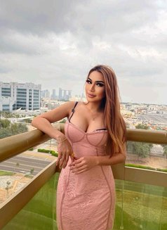 Sophia Massage full service - Transsexual escort in Abu Dhabi Photo 5 of 11