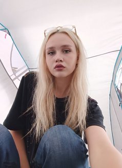 Sophia - puta in Dubai Photo 1 of 6
