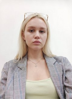 Sophia - puta in Dubai Photo 3 of 6