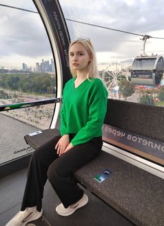 Sophia - puta in Dubai Photo 4 of 6