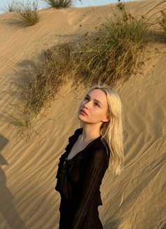 Sophia - puta in Dubai Photo 5 of 6