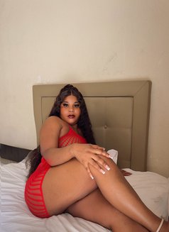 Sophia - escort in Beirut Photo 4 of 4