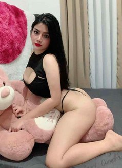 Sophia - escort in Al Juffair Photo 3 of 6