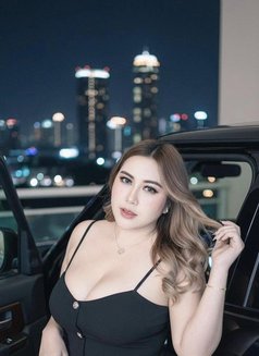 Sophia - escort in Doha Photo 1 of 5