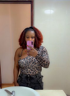 Sophia - escort in Hanoi Photo 3 of 3