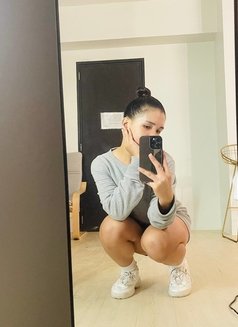 Sophia Young and Cutie Ladyboy - Transsexual escort in Manila Photo 2 of 13