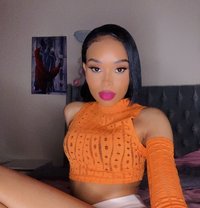 Candy petite doll - escort in Bangkok