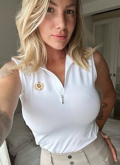 Sophie - escort in Brighton and Hove Photo 2 of 3