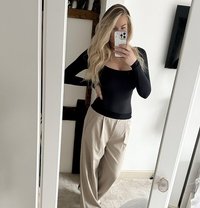 Sophie - puta in Brighton and Hove