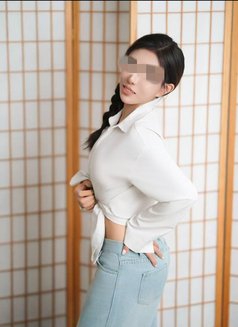 Sophie - escort in Chengdu Photo 4 of 4