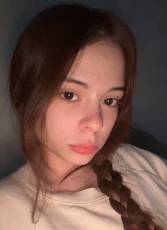 Sophie - escort in Yanbu Photo 1 of 2