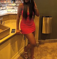 Sophie - escort in Kampala
