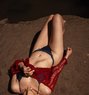 Sophie therapist - masseuse in Lisbon Photo 4 of 5