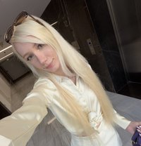 Sophie Hartmann - companion in Dubai