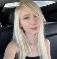 Sophie Hoffmann - companion in Dubai Photo 13 of 16