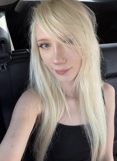 Sophie Hoffmann - escort in Dubai Photo 12 of 19