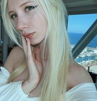 Sophie Hoffmann - companion in Dubai