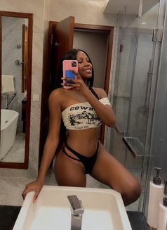 Sophie Hot and Sexy Black Quin - puta in Gurgaon Photo 13 of 17