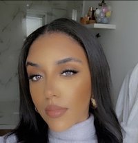 Sophie Lisbon Outcall - masseuse in Lisbon Photo 1 of 8