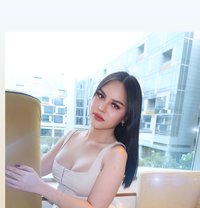 Sophie Last day inDelhi (3sumaerocity) - puta in New Delhi