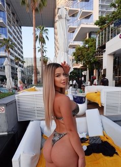 Sophie - escort in Dubai Photo 1 of 20