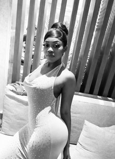 Sophia - escort in Lagos, Nigeria Photo 1 of 5