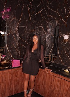 Sophia - escort in Lagos, Nigeria Photo 3 of 5