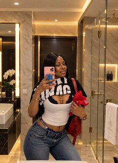 Sophie Nuru Massage Queen in Gurgaon - escort in Gurgaon Photo 8 of 12