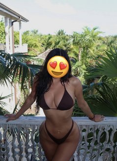 Sophie - escort in Erbil Photo 3 of 3