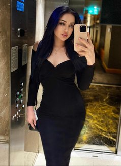 Sophie - escort in İstanbul Photo 1 of 7