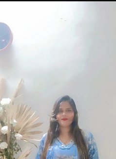 Sophisticated Fun Indipendent Girl - puta in Mumbai Photo 1 of 2
